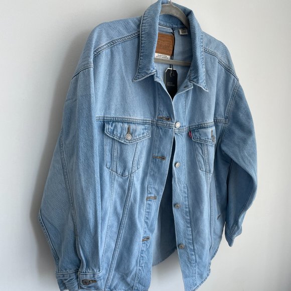 NWT Levi's denim oversized trucker jean jacket - Picture 9 of 9
